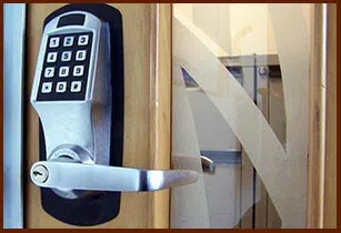 Indianapolis Lock Master Indianapolis, IN 317-456-5165 - 10-63-commercial-lock